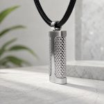 Колие Монохром 8